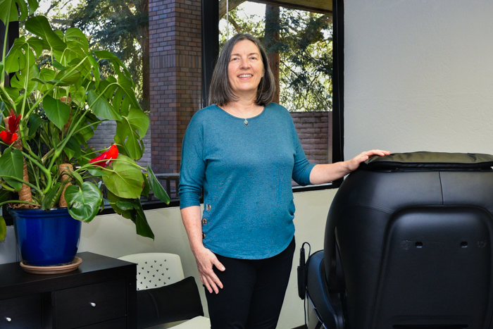 SF Bay Area Chiropractic Neurologist Dr Marianne Nielsen standing in her Brain Body Spa
